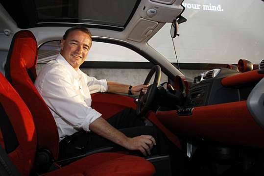 Philipp Schiemer, presidente da Mercedes-Benz: investimento em tempos de crise (Foto: Estadão)