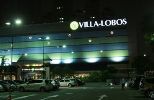 Entrada do Shopping Villa Lobos, da brMalls. Foto: JB Neto/Estadão