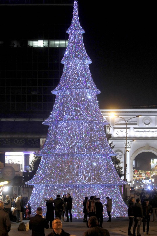 Árvore de Natal na Macedônia (AP)