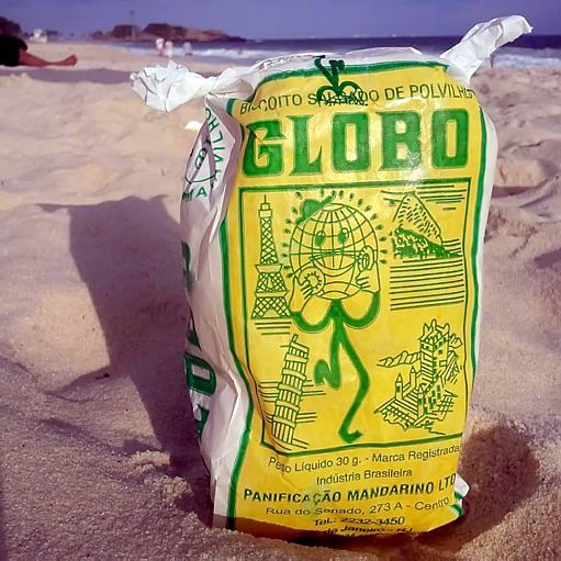 Biscoito Globo custa cerca de R$ 4 na praia de Ipanema, zona sul do Rio / Reprodução/Facebook